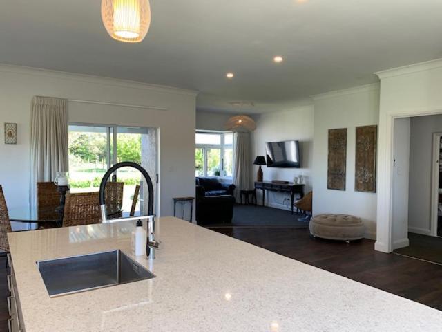 Walnut House Apartment แฮฟล็อค นอร์ท ภายนอก รูปภาพ